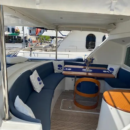 Botel Catamaran Yattatil Marmaris