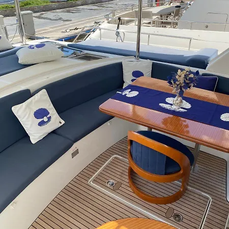 Catamaran Yattatil Botel